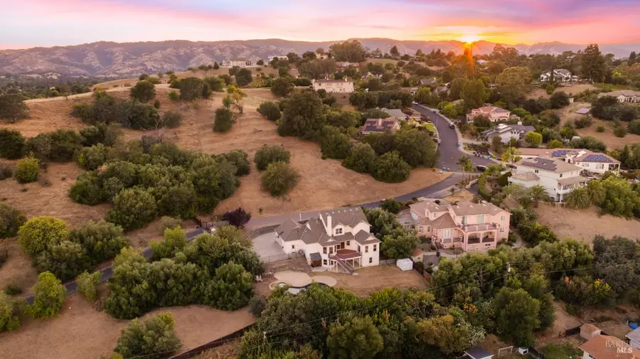 2136 Vineyard Hills Court, Vacaville, CA 95688 - #3