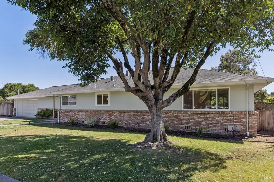 15 Brainerd Avenue, Petaluma, CA 94952 - #2