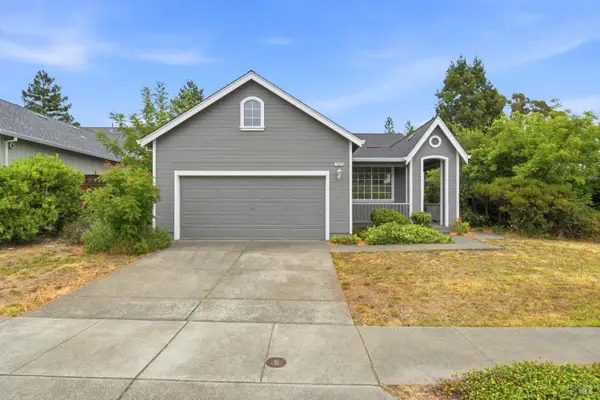 1842 Wright Street, Santa Rosa, CA 95404