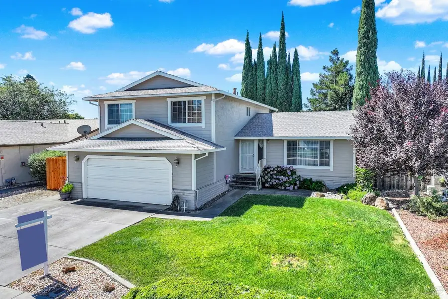 214 Gentry Circle, Vacaville, CA 95687 - #2