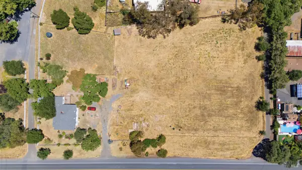 4570 Petaluma Hill Road, Santa Rosa, CA 95404