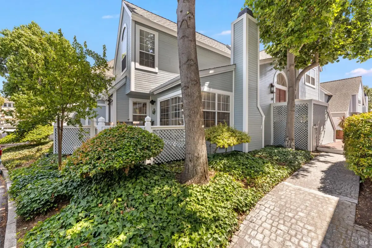 377 E 2nd Street, Benicia, CA 94510 - #1