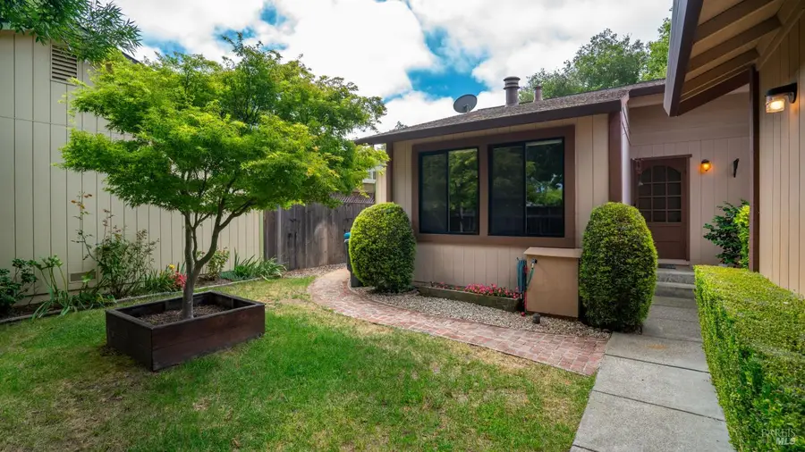 2344 Gads Hill Street, Santa Rosa, CA 95401 - #3