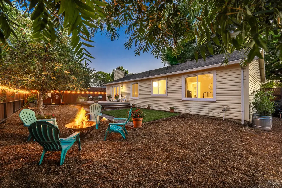 985 Emily Avenue, Rohnert Park, CA 94928 - #1