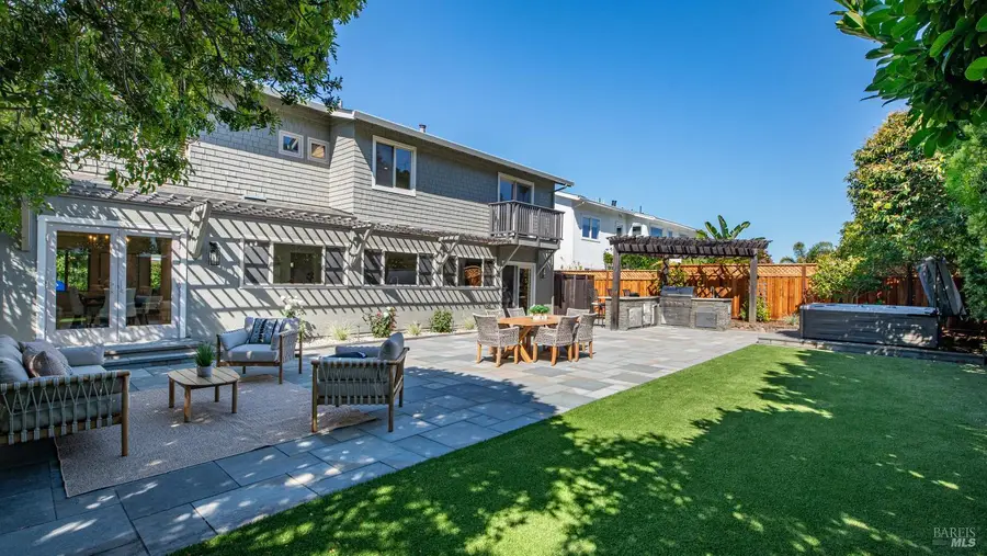 98 Surfwood Circle, San Rafael, CA 94901 - #3