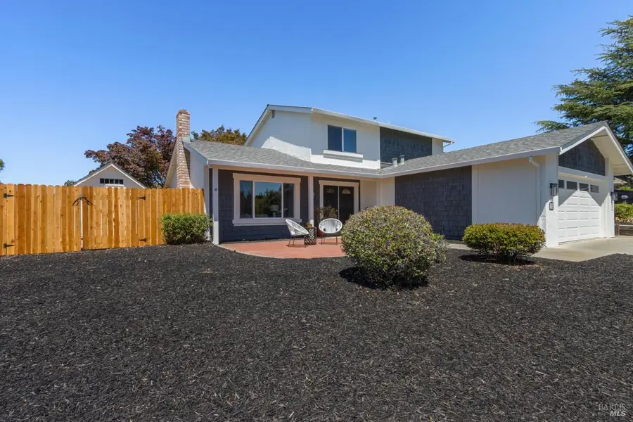 329 Larkin Court, Benicia, CA 94510 - #3
