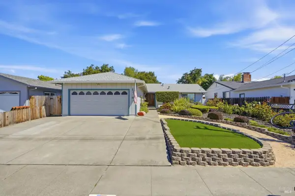 525 Albert Way, Petaluma, CA 94954