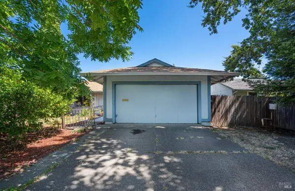 1551 W 3rd Street, Santa Rosa, CA 95401