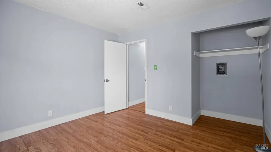 355 Parkview Terrace #L12, Vallejo, CA 94589 - #3