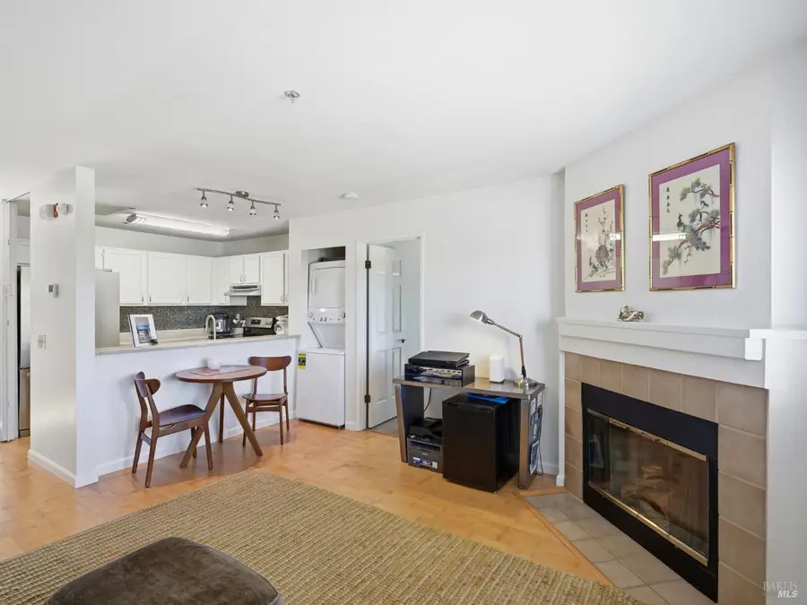 240 Seagull Row, Novato, CA 94945 - #3