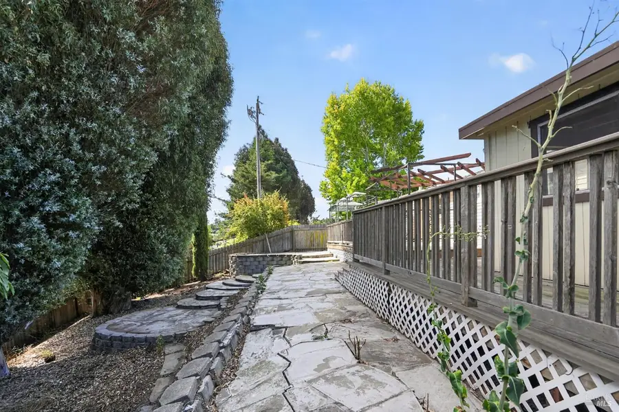 101 Kristen Lane, El Sobrante, CA 94803 - #3