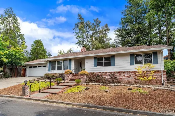2904 Field Stone Court, Santa Rosa, CA 95405
