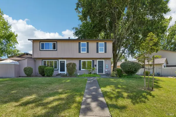 5022 Charmian Drive, Santa Rosa, CA 95409