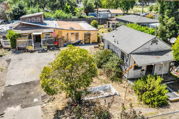1129 Fresno Avenue, Santa Rosa, CA 95407