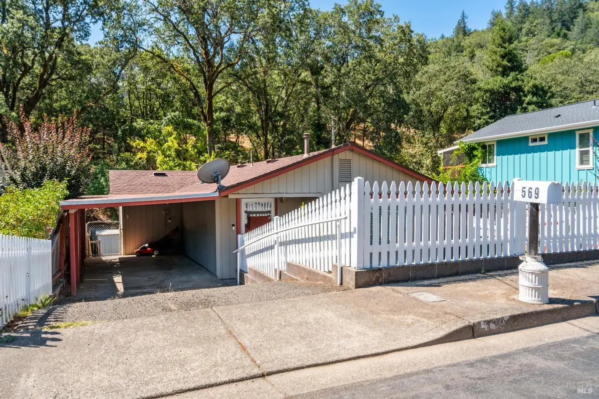 569 Redwood Avenue, Ukiah, CA 95482 - #1