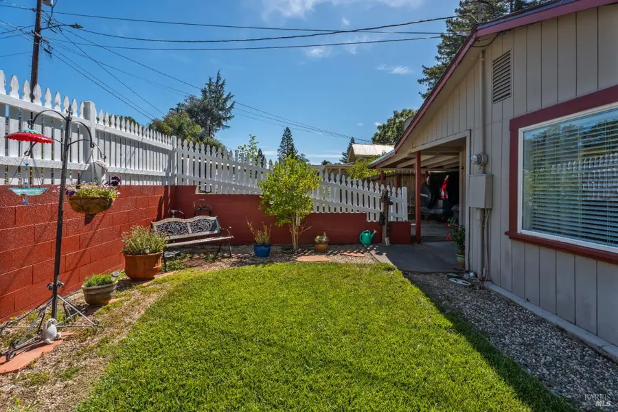 569 Redwood Avenue, Ukiah, CA 95482 - #2