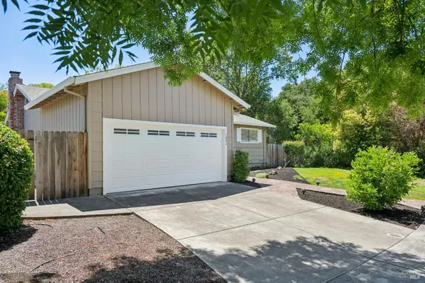 1886 Neotomas Avenue, Santa Rosa, CA 95405