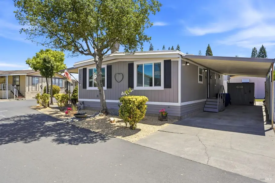 703 Sequoia Street, Windsor, CA 95492 - #2
