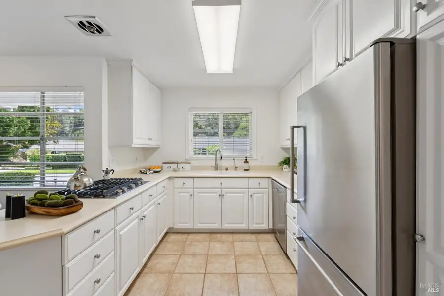 44 Robinhood Drive, San Rafael, CA 94901 - #3