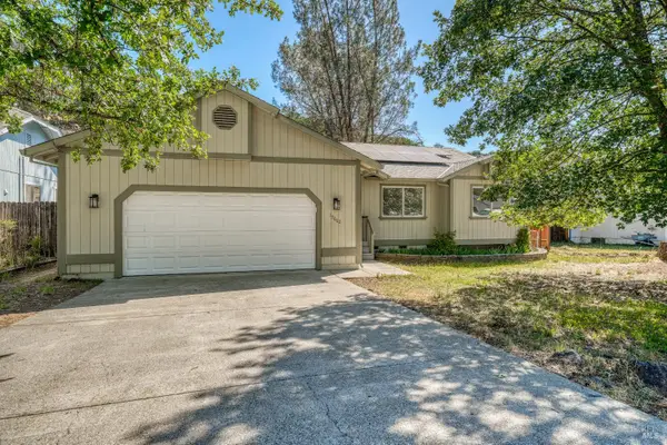 19662 Mountain Meadow N, Hidden Valley Lake, CA 95467