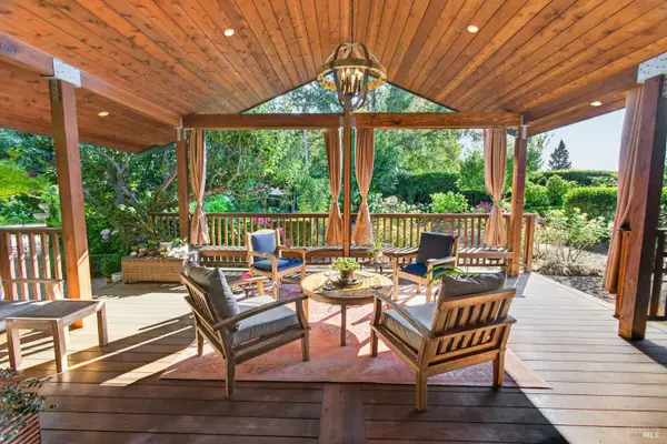 48 Garfield Lane, Napa, CA 94558