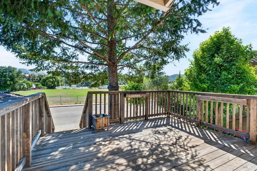 517 N Jefferson Street, Cloverdale, CA 95425 - #3