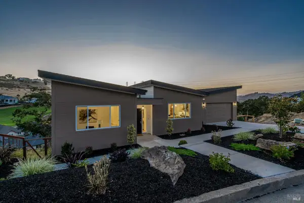 3729 Deauville Place, Santa Rosa, CA 95403