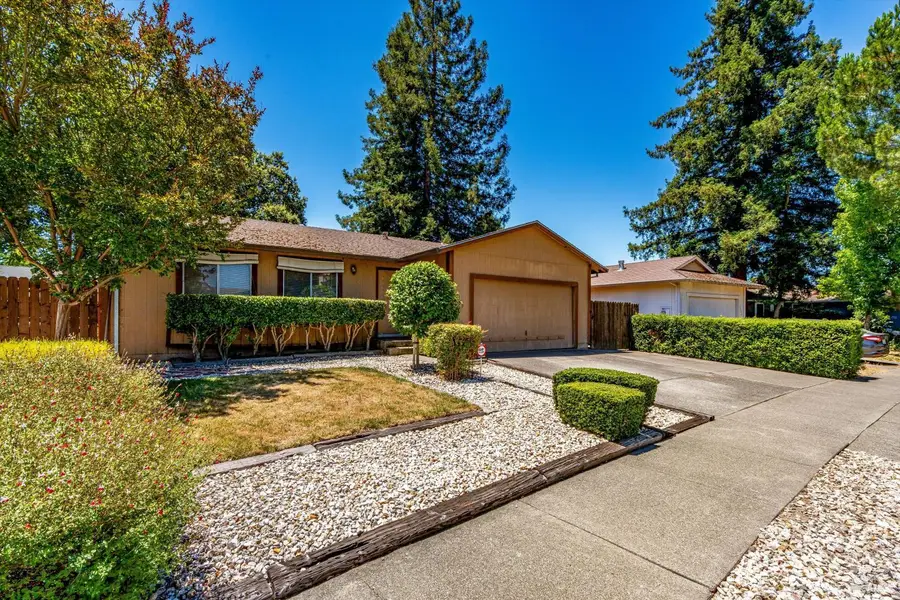 2340 Donna Maria Way, Santa Rosa, CA 95403 - #3