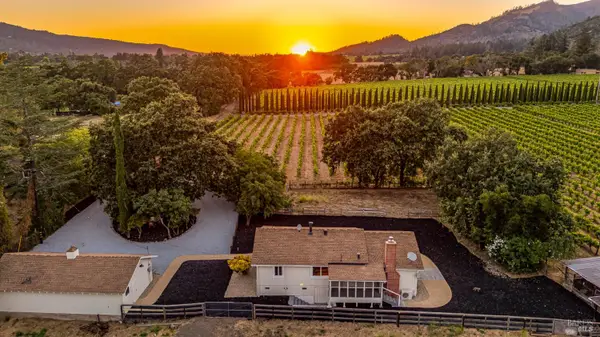 8021 Sonoma Highway, Santa Rosa, CA 95409