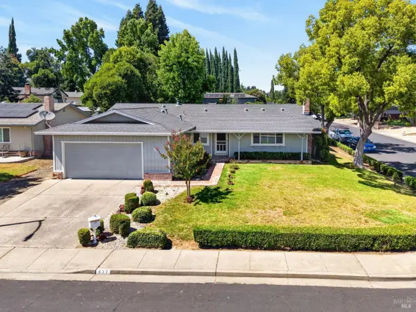 437 Valencia Lane, Vacaville, CA 95688