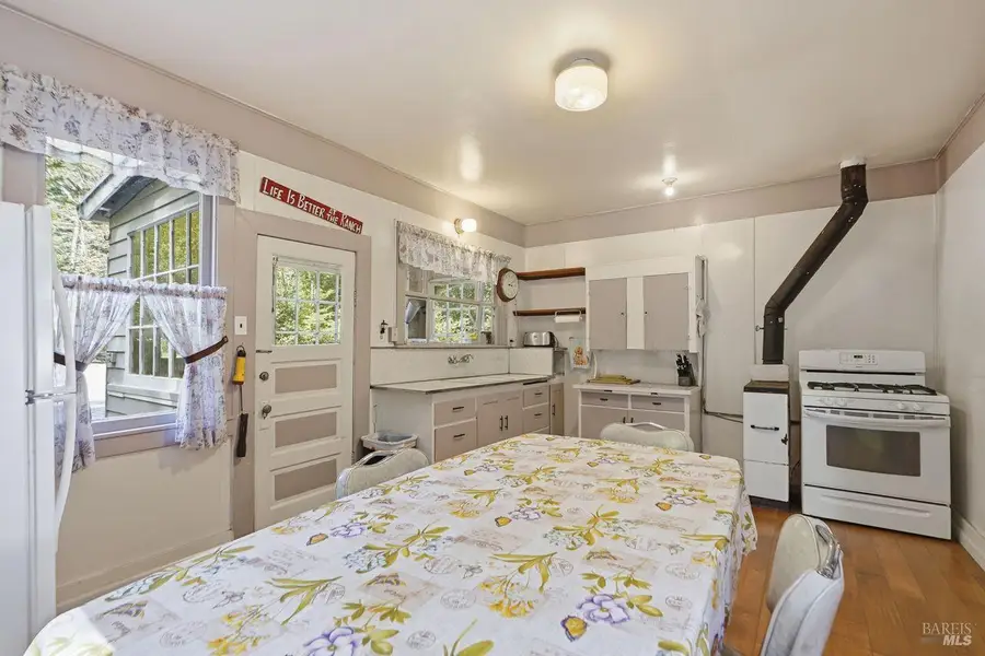 886 Montgomery Road, Sebastopol, CA 95472 - #3