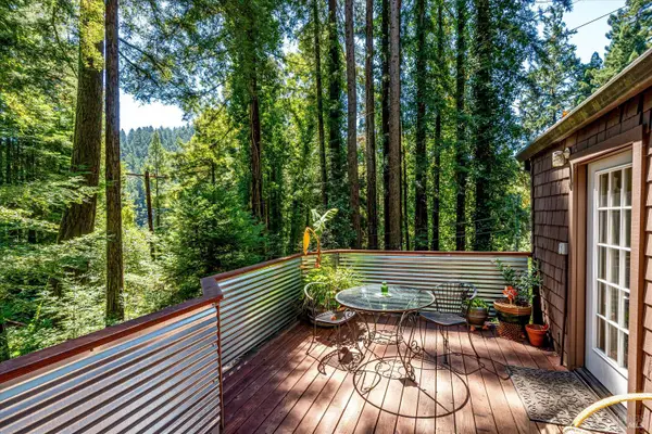 9079 Middle Terrace, Monte Rio, CA 95462