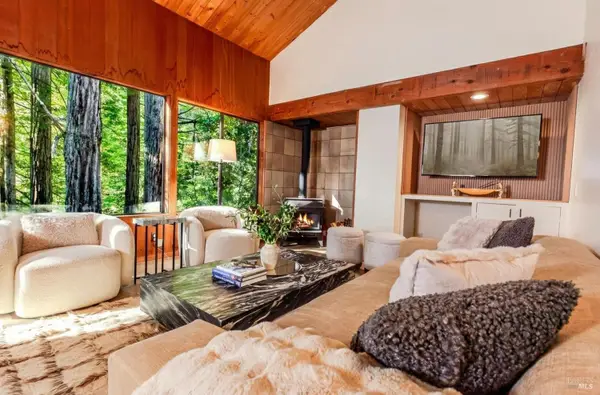 384 Madrone Meadow, The Sea Ranch, CA 95497