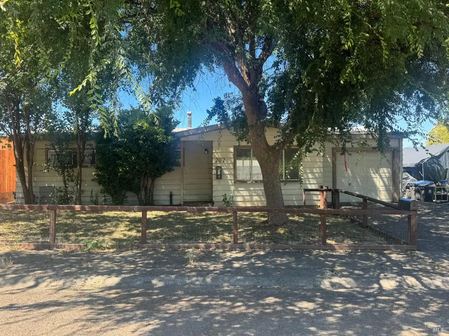 202 Faull Avenue, Ukiah, CA 95482 - #2