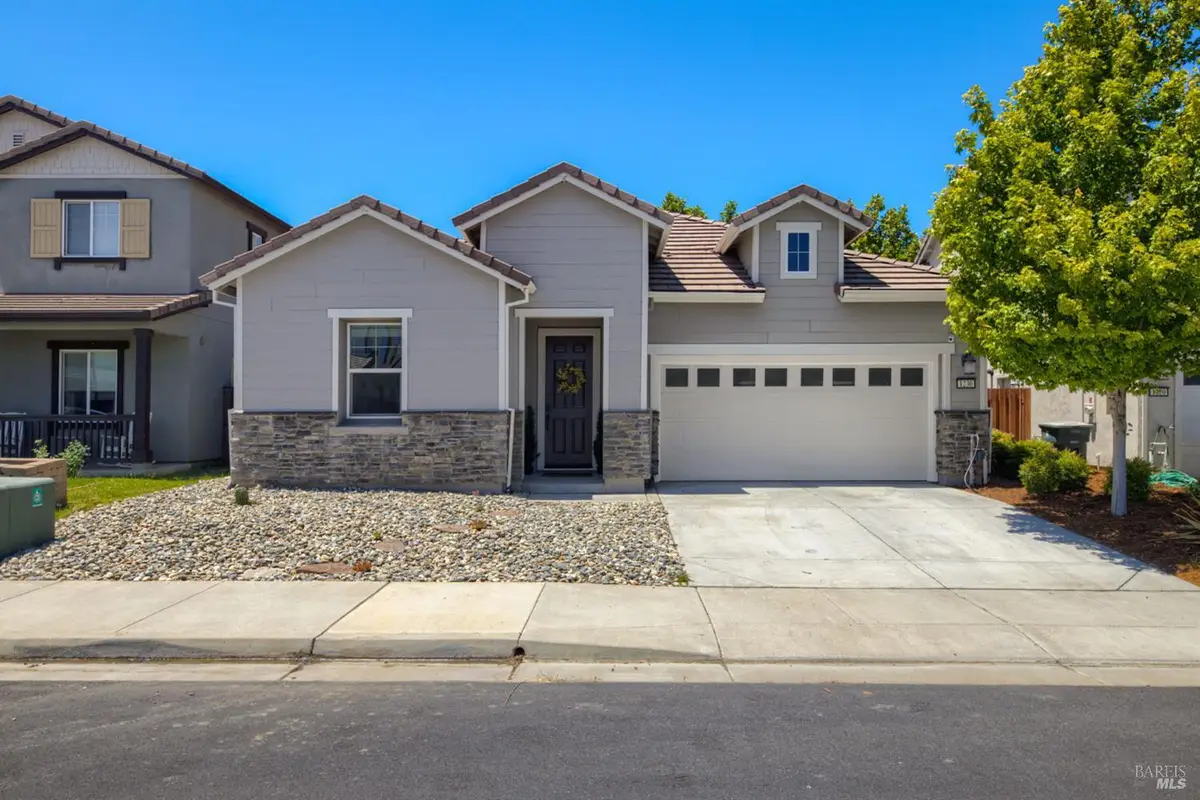1230 Columbia Drive, Dixon, CA 95620 - #1
