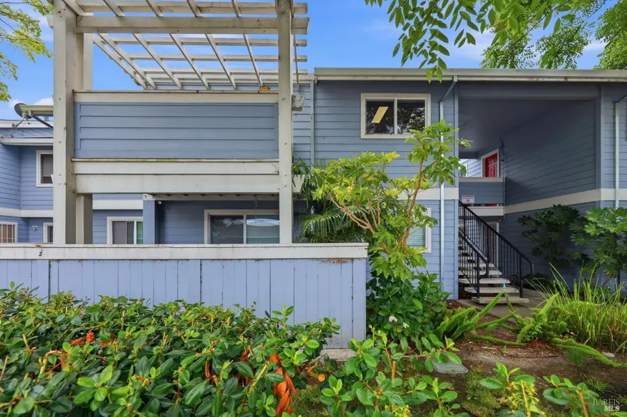 225 Burt Street #9, Santa Rosa, CA 95407 - #2