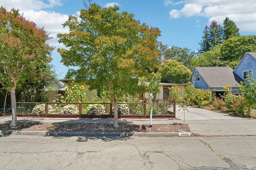 6644 Greenmeadow Drive, Santa Rosa, CA 95409 - #3