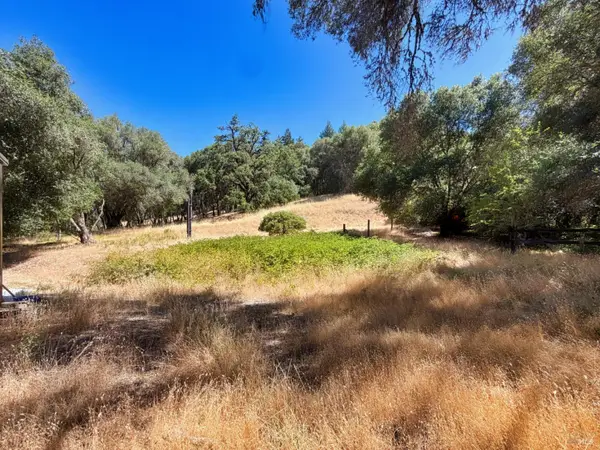 0 Lone Pine Drive, Redwood Valley, CA 95470