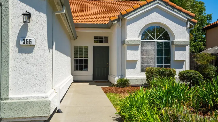355 Sun Valley Way, Vacaville, CA 95688 - #3