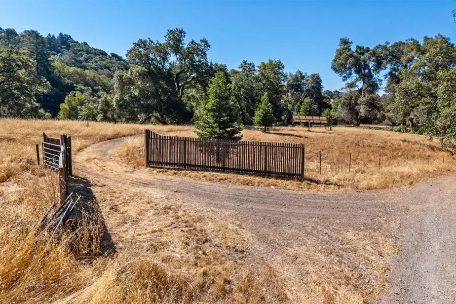 24051 Fig Tree Lane, Yorkville, CA 95494 - #2