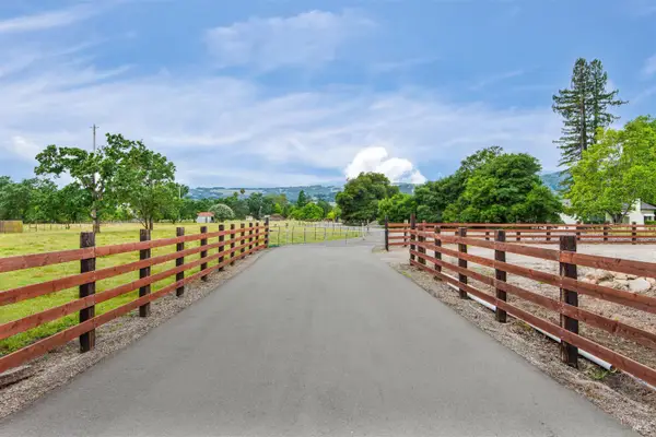 18775 Arnold Drive, Sonoma, CA 95476