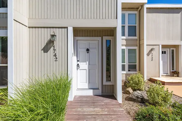1742 Mission Boulevard, Santa Rosa, CA 95409
