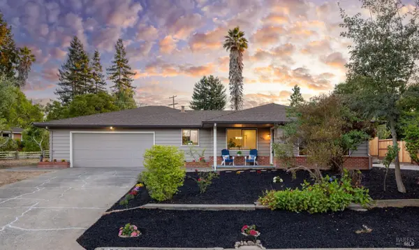 900 Dorthel Street, Sebastopol, CA 95472