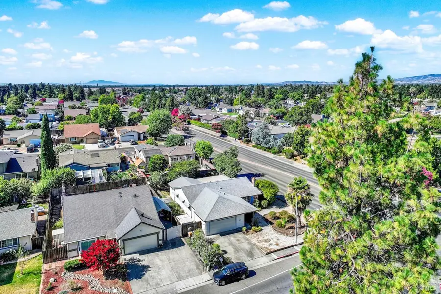 1365 W H Street, Dixon, CA 95620 - #3