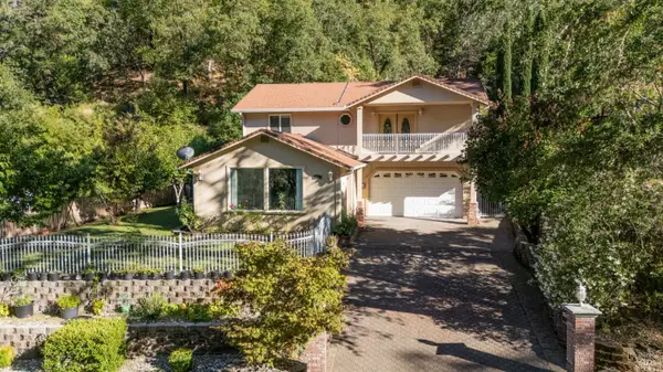 261 Crestview Drive, Ukiah, CA 95482