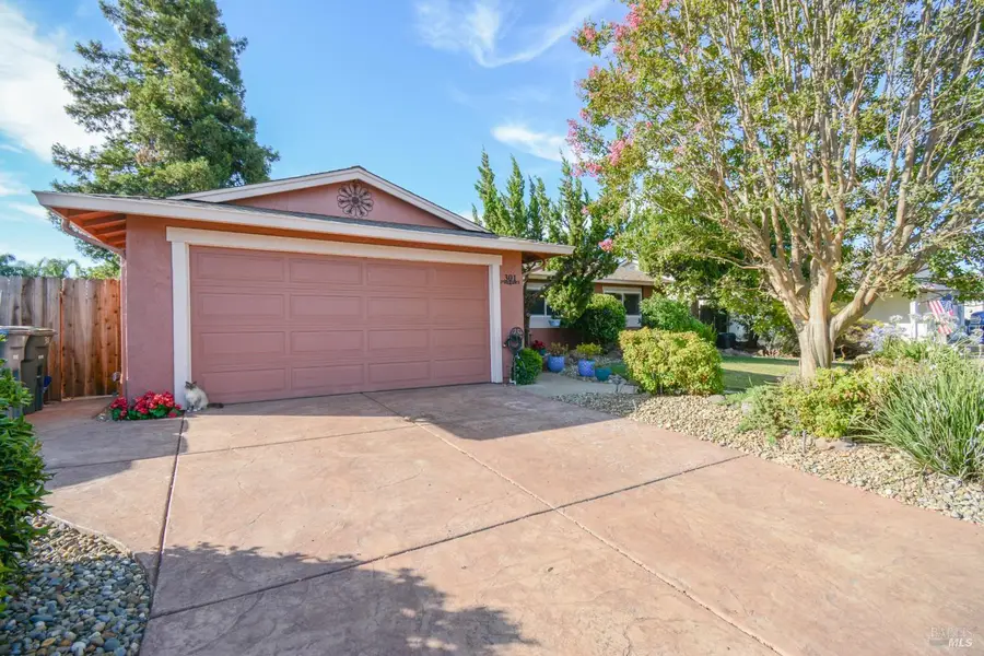 301 Ponderosa Drive, Vacaville, CA 95687 - #3