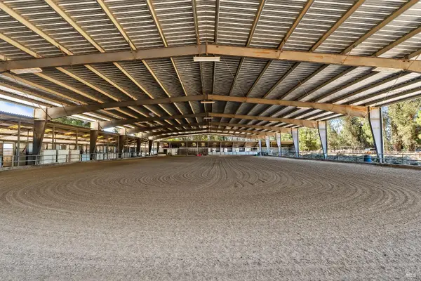 365 E Railroad Avenue, Cotati, CA 94931