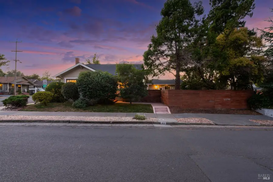 612 English Street, Petaluma, CA 94952 - #3