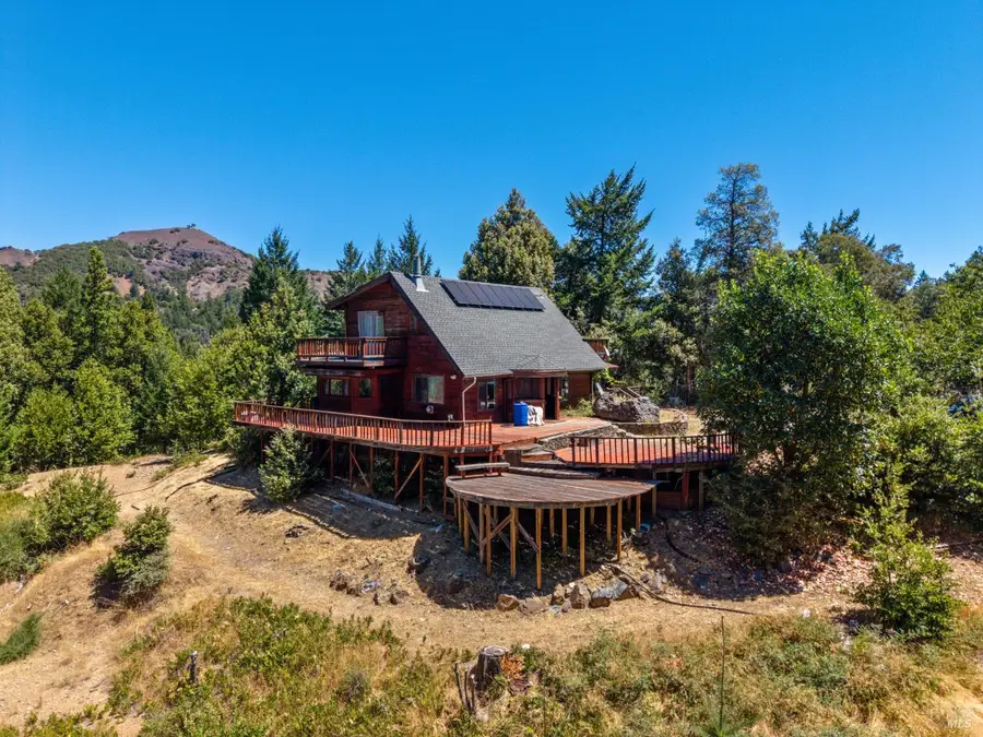 6010 Fitzhugh Road, Laytonville, CA 95454 - #2