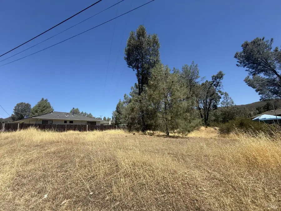 2925 Wolf Creek Road, Clearlake Oaks, CA 95423 - #2
